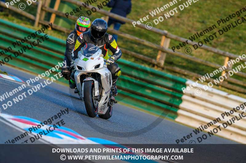 PJM Wedding Photography;enduro digital images;event digital images;eventdigitalimages;mallory park;mallory park photographs;mallory park trackday;mallory park trackday photographs;no limits trackdays;peter wileman photography;racing digital images;trackday digital images;trackday photos